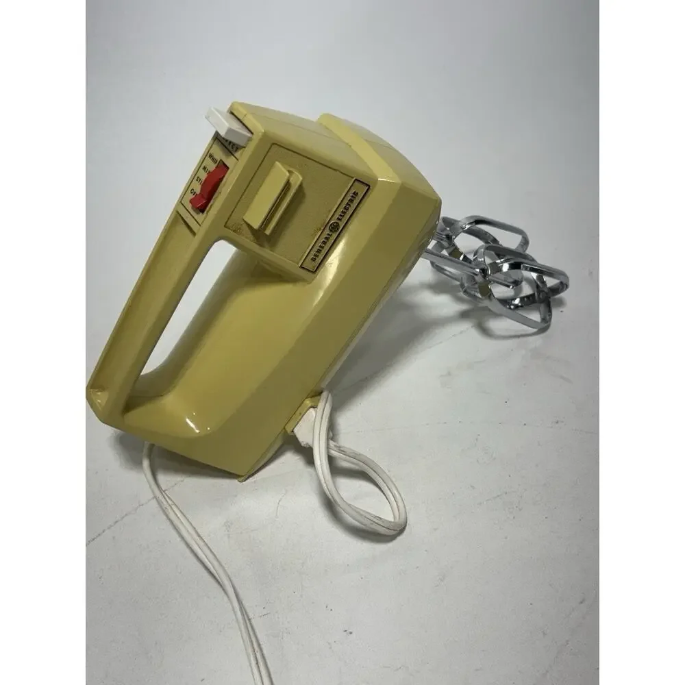 Vintage GE General Electric Hand Mixer D1 M24 Yellow Retro Tested Works